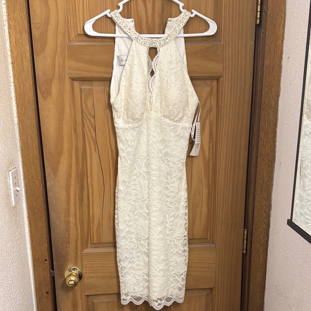 David’s Bridal Elegant Cream Lace Dress